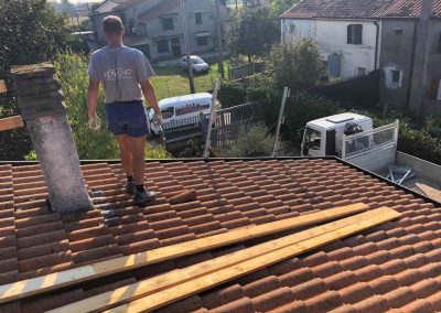 lavorazione-su-tetto-mestre